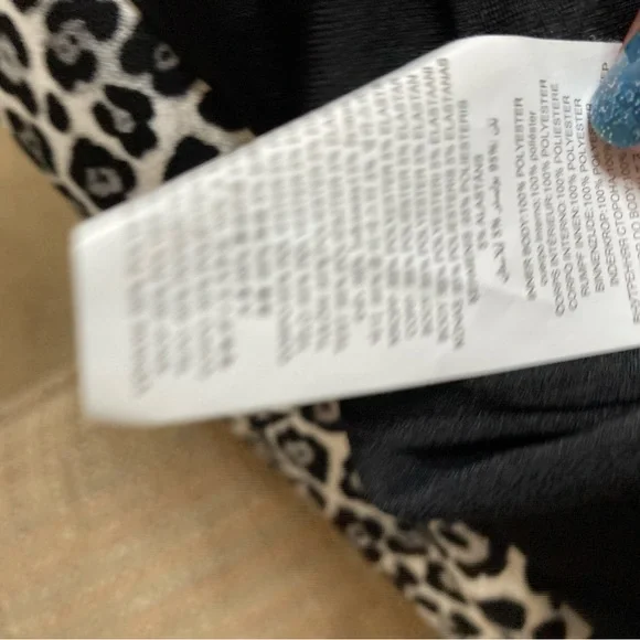 Michael Kors size M black and white skirt - Picture 7 of 9